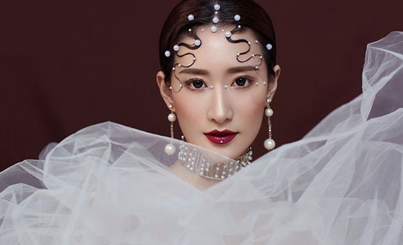 影楼化妆技术怎么学？